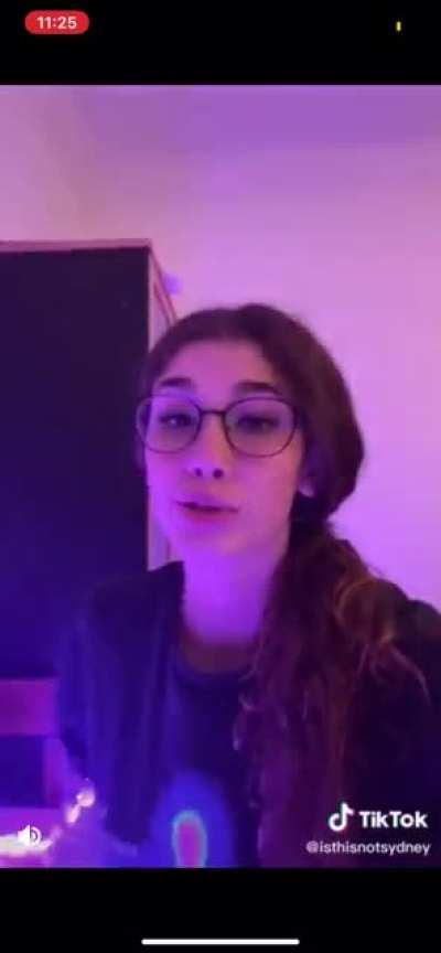 My favorite vid of her 😍