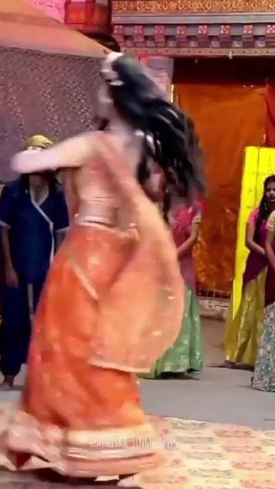 mallika singh curves