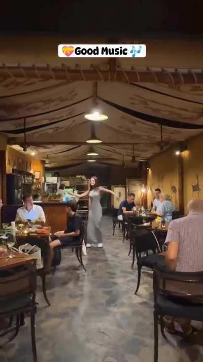 Dancing like you are alone in the restaurant