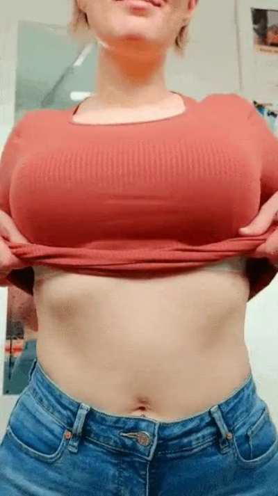 do you like white bras?