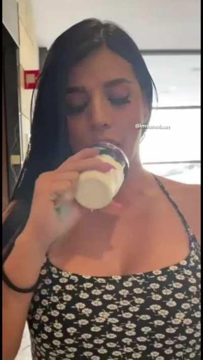 Slutty girl Flashes At McDonalds And Rubs Ice Cream On Ass