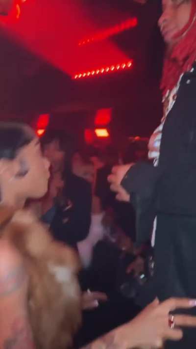 i love the way she built😮‍💨