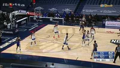 [Highlight] Steph loses the ball again, picks it up and drills a 3