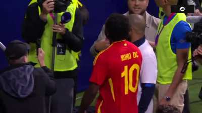 A Spanish YouTuber (KokoDC) on Vinicius Jr doing the 