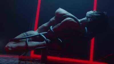 Lara Anatomy Correct Stomach Bulge (Gifdoozer) [Tomb Raider]