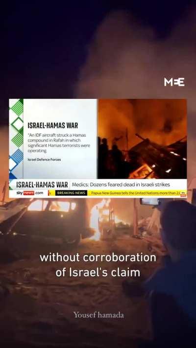 How did media outlets cover the Israeli air strike massacre on a camp in Rafah?