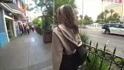 just uploaded a compilation of some sexy moments fron pokimane streams, I plan on uploading them often so I'd appreciate a subscribe