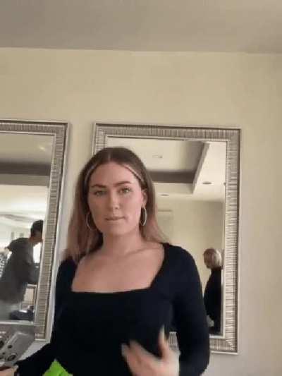 Sonny's Titten will ich auch anfassen😍