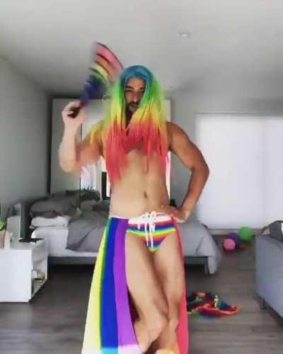 Good morning US. #ProudBoys SuddenlyGay 😂. Credits:  