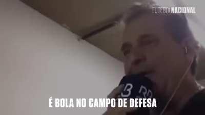 Narradores lendo nomes de duplo sentido nunca falha em me trazer alegria