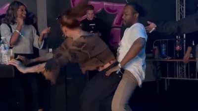 Adele look-alike Grinding Video Goes Viral