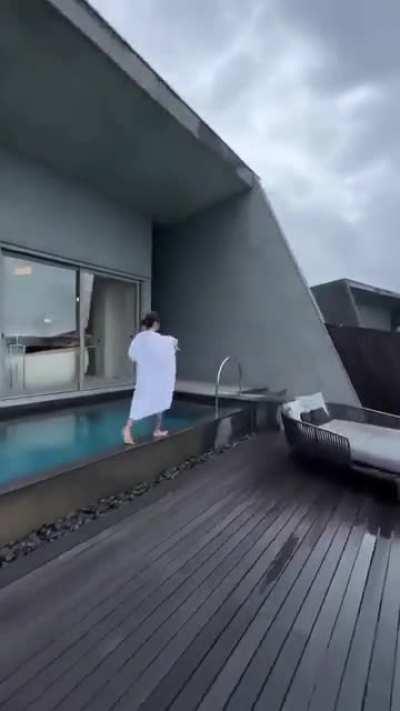HMC while I show you my vacation villa