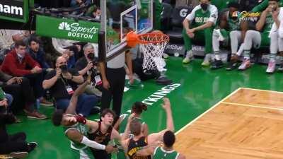 [Highlight] Marcus Smart gets a buy one get one free from Cedi Osman