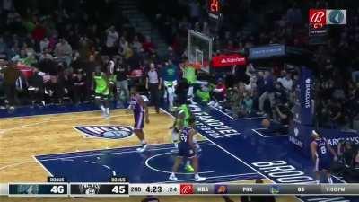 [Highlight] Anthony Edwards takes flight