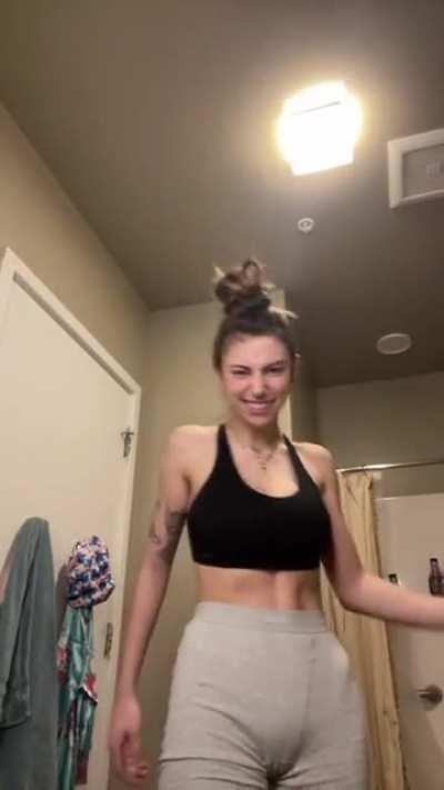 Two of my fvrt things in the world in one video