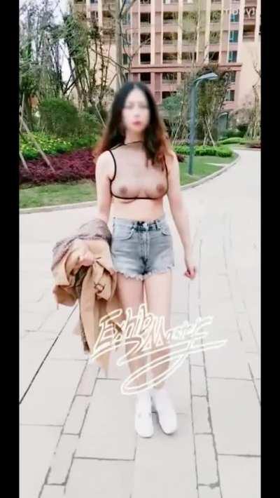 mall flasher (bengswife)