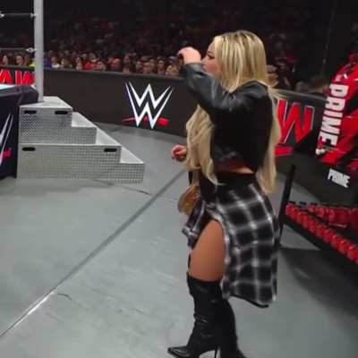 Liv’s outfit during Raw 9/30/24