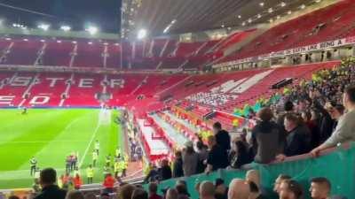 Video of the Traveling Kop singing 