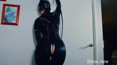 I bet you can probably imagine what I get up too as naughty catwoman.. 👅💦But you don't have to imagine.. Xxx No ppv 🔗bio