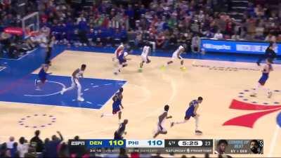 [Highlight] Embiid blocks Jamal Murray at the rim and then comes down and hits the jumper to give the 76ers the lead