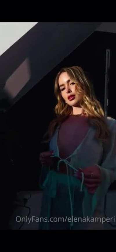 Danke an @Reydixon101 ... sei auch ein Ehrenmann wie er und schick deine Videos von Elena die du von onlyfans gekauft hast um mit der community zu teilen ...