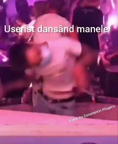 Sã nu ziceți cã useristilor nu le plac manelele