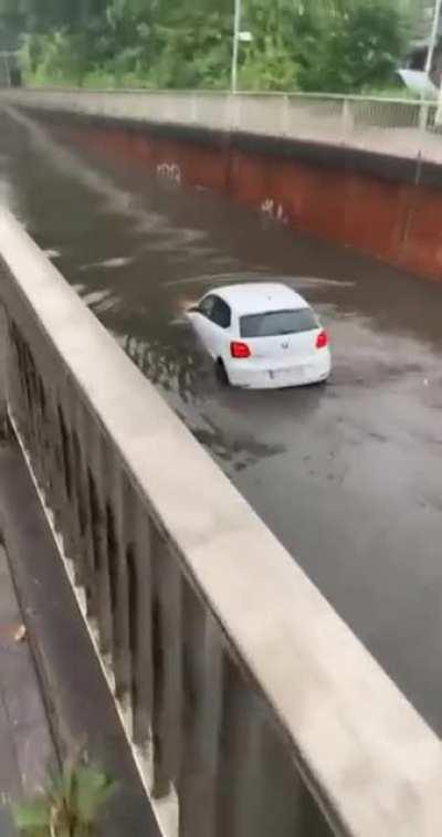 What could go wrong while driving into a flooded unterpass