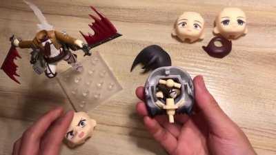 Did you know you can store most of the unused Nendoroid parts inside their head?