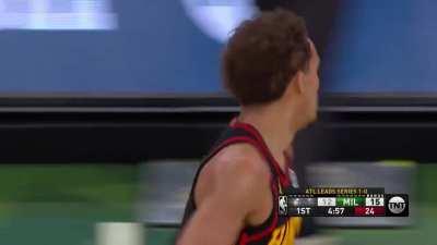 [Highlight] Trae with the steal and quick release