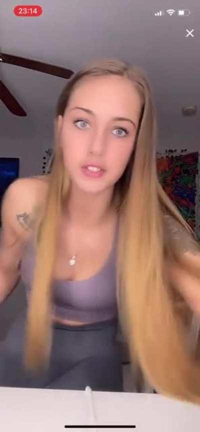 Therealivyc small sole flash