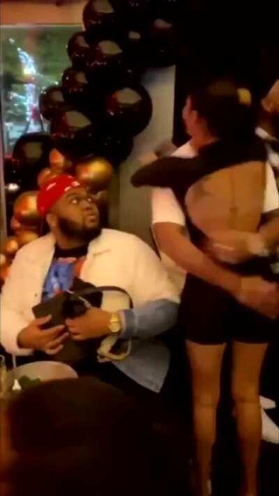 I know them type of hugs 🥺😪(Not my edit)