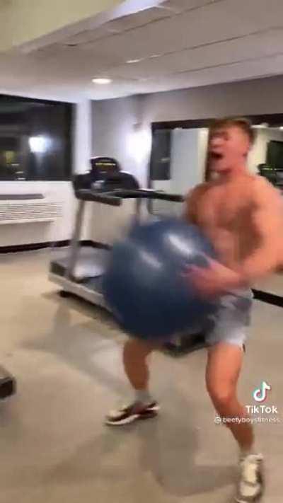 That’s some crazy tracing of the ball at such close range