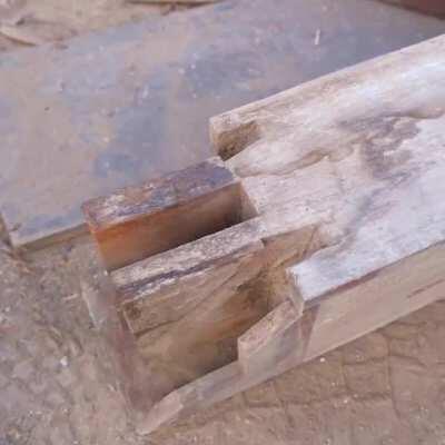 A joint used in the corner of the floor sill discovered while taking apart Japanese 92 year old house.