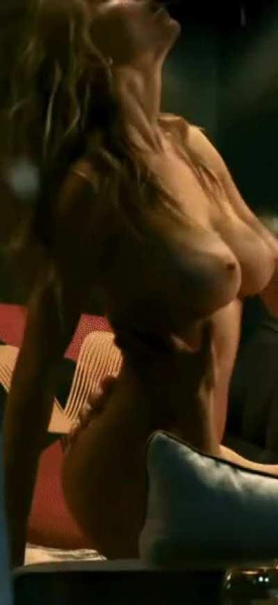 Sydney Sweeney was born to ride cock just like this