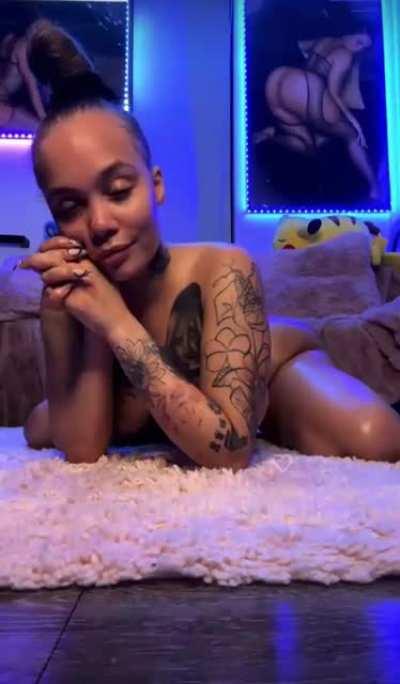 Premium has all the top baddie fellas