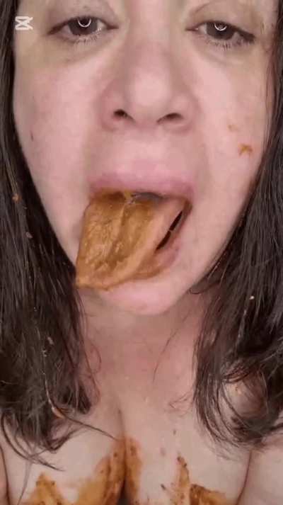 I've been so dirty pooping on the bed! (F)