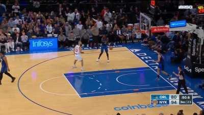 [Highlight] Bamba tries to post Brunson, Obi pokes it away, they run a fast break ending in a clean no look assist from Obi to RJ for the dunk