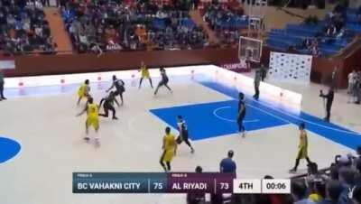 Al Riyadi wins the Eurasian League after beating Vahakni City from Armenia 76-75.. watch Amir Saoud buzzer beater shot! LEGEND