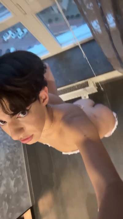 Hung enough for you?