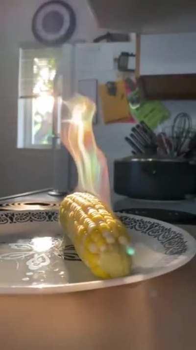 The camera caught the light reflecting off the water droplets of the steam at the right angle to make magical corn 🌽