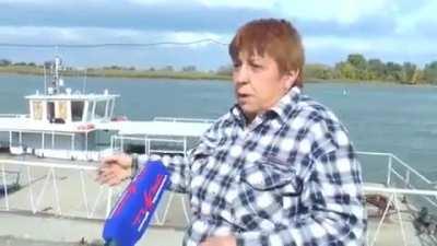 A Russian woman was speechless after a foreign ship cut the water supply to her farm in the Rostov region. In return, the authorities brought in cylinders of brown drinking water, after which the last doctor fled from the farm, the media reported.