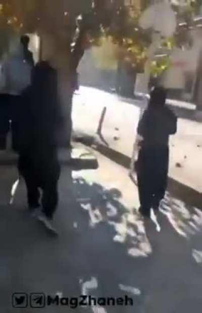 The Islamic Republic uses heavy toxic gases (probably hexachloroethane) against innocent protesters