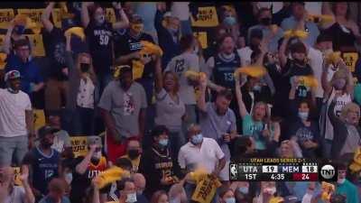 [Highlight] Dillon Brooks slices through the Utah Defense for a beautiful dunk