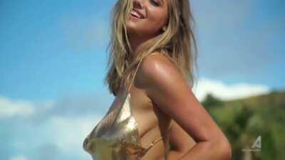 Kate’s glorious oiled chest