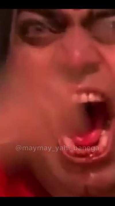 Aaj bhi fatt jaati hai dekh kr!