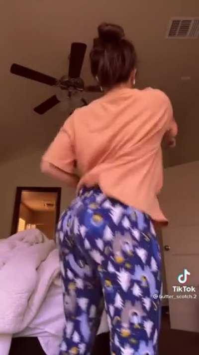 Soft & Jiggly No.534😍🍑