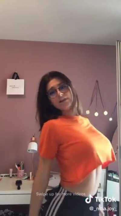 Perky orange