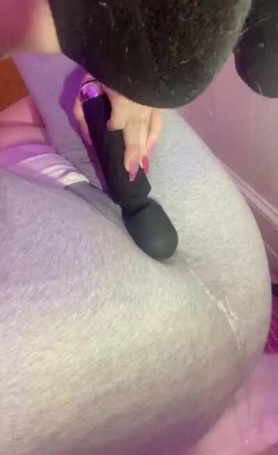 squirting thru leggings