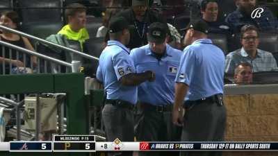 [Highlight] [Highlight] Michael Harris II is called out on appeal for leaving early, the play is challenged, and overturned.