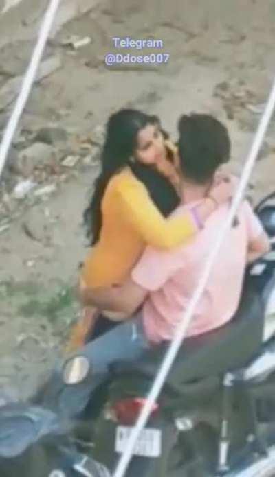 🔥🥰 Horny Desi Couple had no time to book an OYO 